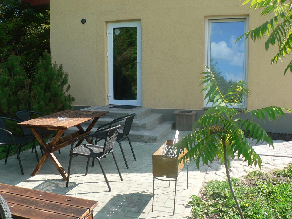 Guest House Podnieki Ventspils Extérieur photo