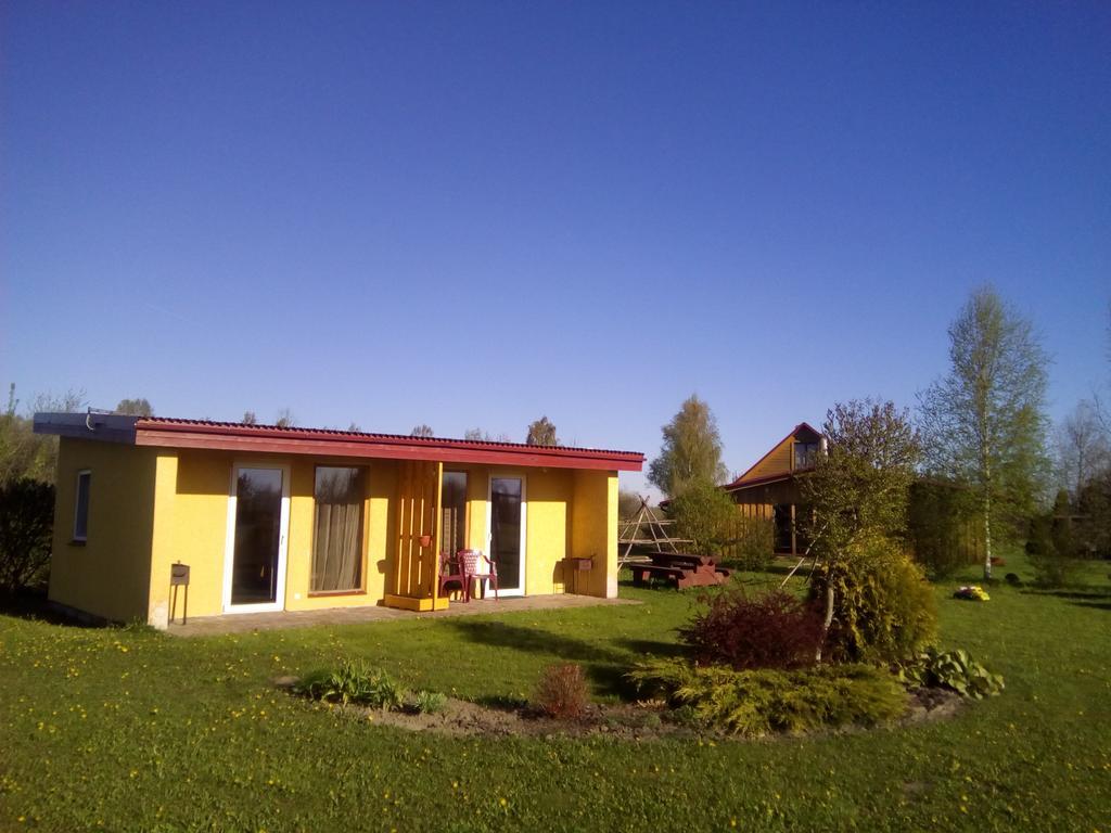 Guest House Podnieki Ventspils Extérieur photo