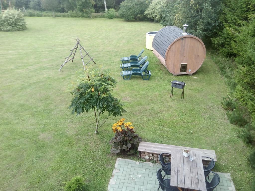 Guest House Podnieki Ventspils Extérieur photo